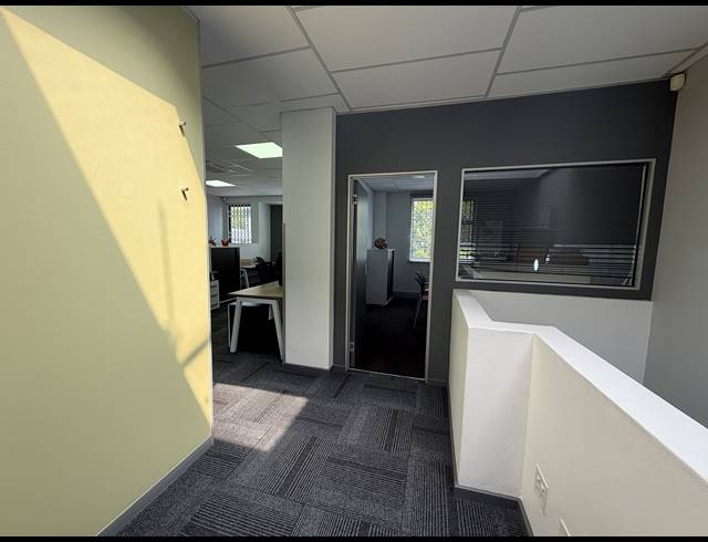 86.40M² OFFICE TO LET IN WOODMEAD